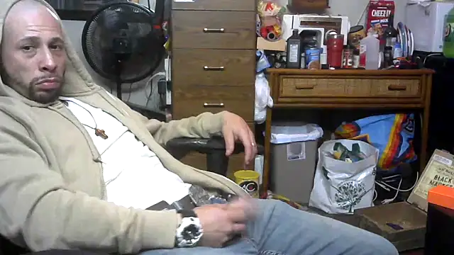 Snapshot of tongueispowerr6d9 chatting on 05-16-26, 07:49 tongueispowerr6d9 online show from 05-16-26, 07:49