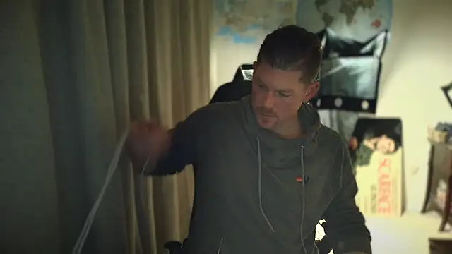 Snapshot of Rock_Pierce chatting on 02-13-25, 10:33 Rock Pierce online show from 02-13-25, 10:33