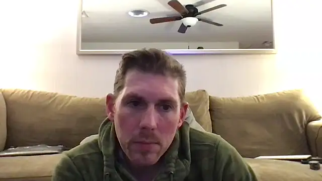 Snapshot of Rock_Pierce chatting on 03-11-25, 05:02 Rock Pierce online show from 03-11-25, 05:02