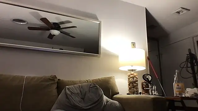 Snapshot of Rock_Pierce chatting on 03-15-25, 04:57 Rock Pierce online show from 03-15-25, 04:57