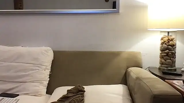 Snapshot of Rock_Pierce chatting on 09-14-25, 11:26 Rock Pierce online show from 09-14-25, 11:26