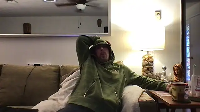 Snapshot of Rock_Pierce chatting on 11-11-25, 04:29 Rock Pierce online show from 11-11-25, 04:29