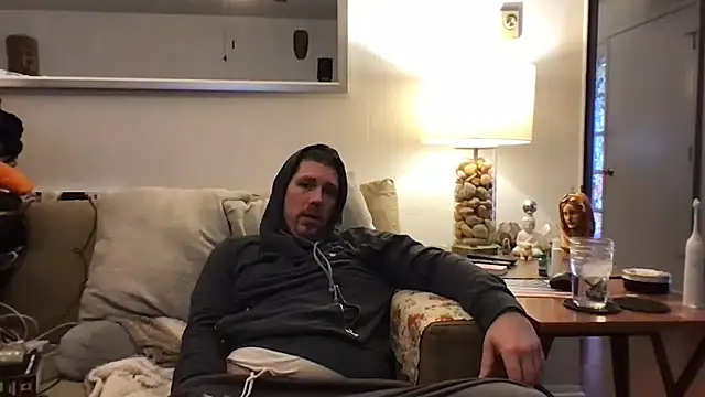 Snapshot of Rock_Pierce chatting on 11-16-25, 05:18 Rock Pierce online show from 11-16-25, 05:18