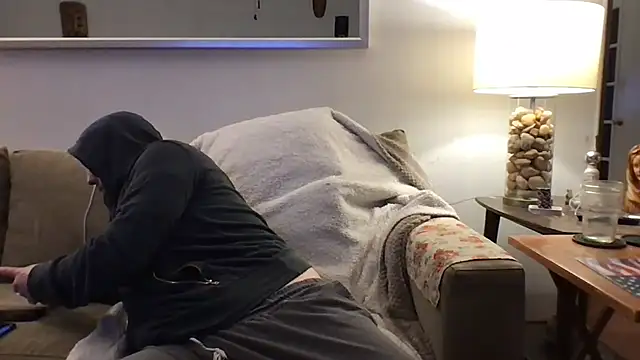 Snapshot of Rock_Pierce chatting on 12-01-25, 04:28 Rock Pierce online show from 12-01-25, 04:28