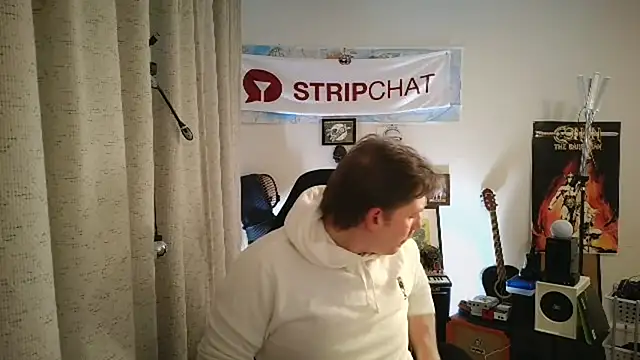 Snapshot of Rock_Pierce chatting on 05-06-26, 12:10 Rock Pierce online show from 05-06-26, 12:10
