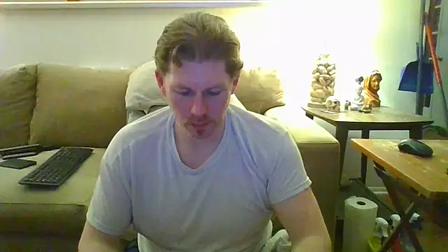 Snapshot of Rock_Pierce chatting on 05-24-26, 05:23 Rock Pierce online show from 05-24-26, 05:23
