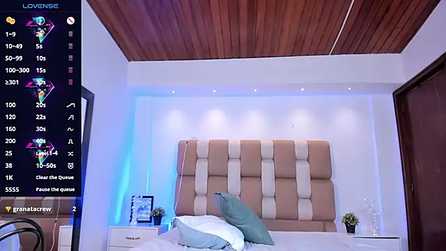 IsabellaaJoness online show from 03-08-25, 05:54