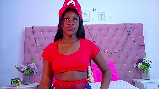 Snapshot of CoralHarrinson chatting on 10-31-25, 09:16 CoralHarrinson online show from 10-31-25, 09:16