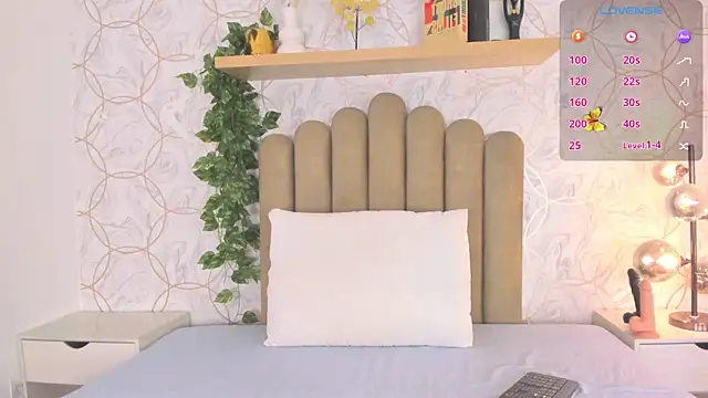 Roma  love online show from 10-20-25, 12:27