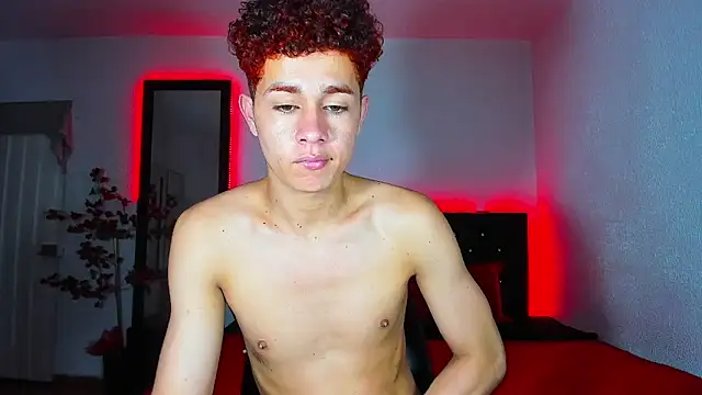 Snapshot of DavidfullOFlove chatting on 01-18-25, 09:02 DavidfullOFlove online show from 01-18-25, 09:02