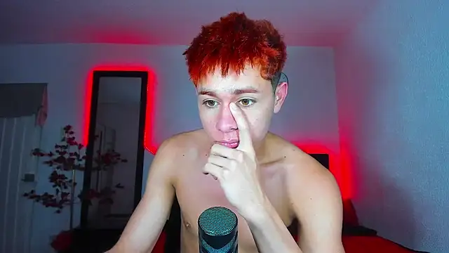 Snapshot of DavidfullOFlove chatting on 01-27-25, 07:14 DavidfullOFlove online show from 01-27-25, 07:14