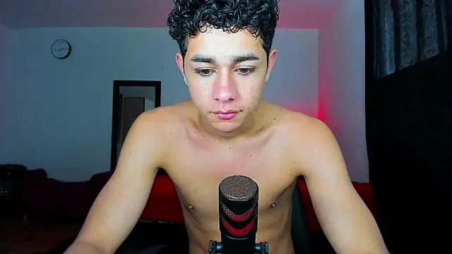 Snapshot of DavidfullOFlove chatting on 02-24-25, 09:09 DavidfullOFlove online show from 02-24-25, 09:09