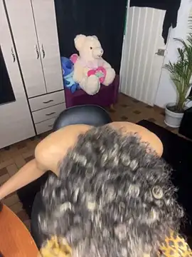 Snapshot of DavidfullOFlove chatting on 10-31-25, 09:16 DavidfullOFlove online show from 10-31-25, 09:16