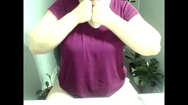 Snapshot of AsweetyAli chatting on 02-25-25, 09:13 AsweetyAli online show from 02-25-25, 09:13