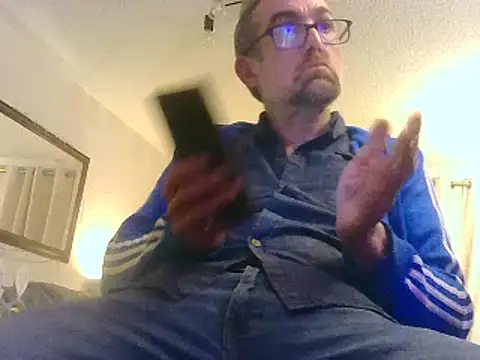 Snapshot of bibananaman chatting on 01-05-25, 02:38 bibananaman online show from 01-05-25, 02:38