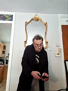 Snapshot of bibananaman chatting on 01-12-25, 09:51 bibananaman online show from 01-12-25, 09:51