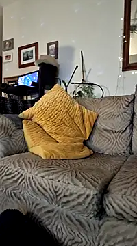 Snapshot of bibananaman chatting on 02-16-25, 04:31 bibananaman online show from 02-16-25, 04:31