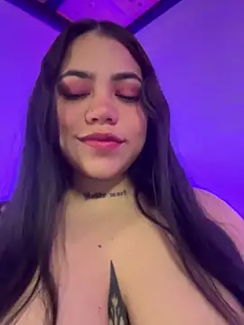 Snapshot of aliensexy chatting on 01-15-25, 11:51 aliensexy online show from 01-15-25, 11:51