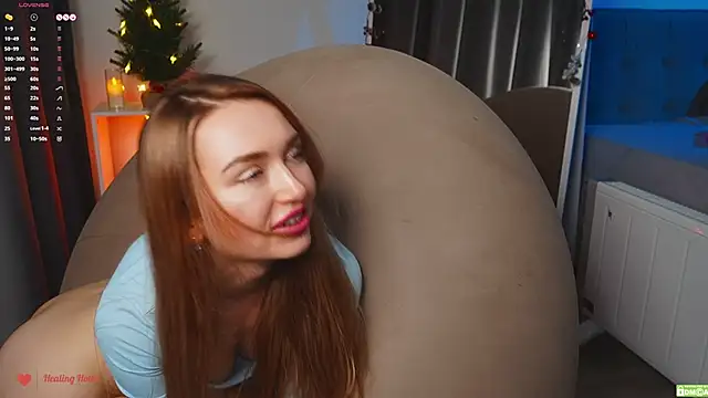 Snapshot of Healing_Hottie chatting on 12-21-24, 09:04 Healing Hottie online show from 12-21-24, 09:04