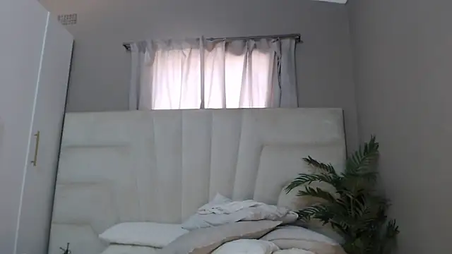 naughtyblackdolie online show from 02-07-25, 03:19