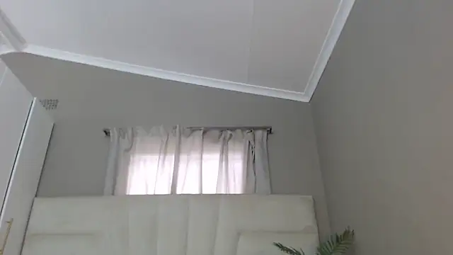 naughtyblackdolie online show from 03-01-25, 10:24