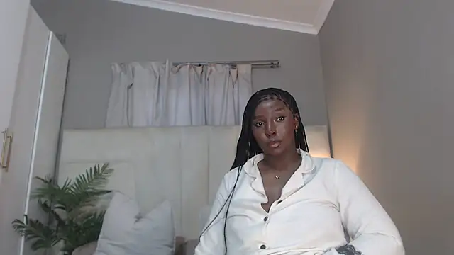 naughtyblackdolie online show from 06-25-26, 02:54
