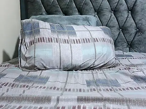 Snapshot of horny_tasha chatting on 10-26-25, 05:41 horny tasha online show from 10-26-25, 05:41