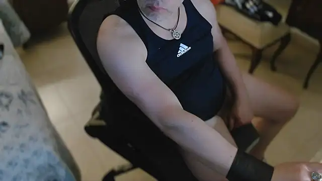 Snapshot of slzypvtpig chatting on 02-21-26, 10:27 slzypvtpig online show from 02-21-26, 10:27