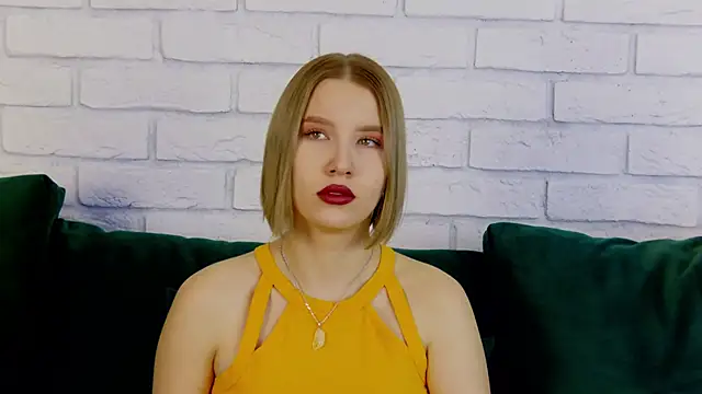 Snapshot of LiliLinn chatting on 02-03-25, 05:07 LiliLinn online show from 02-03-25, 05:07