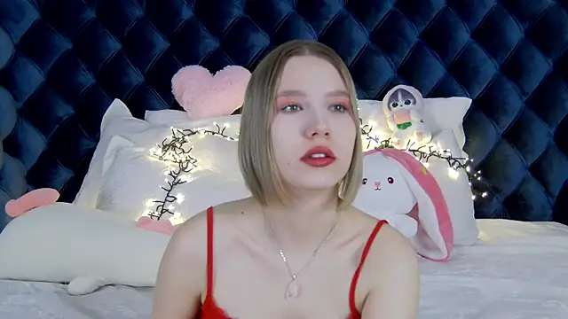 Snapshot of LiliLinn chatting on 03-03-25, 04:25 LiliLinn online show from 03-03-25, 04:25