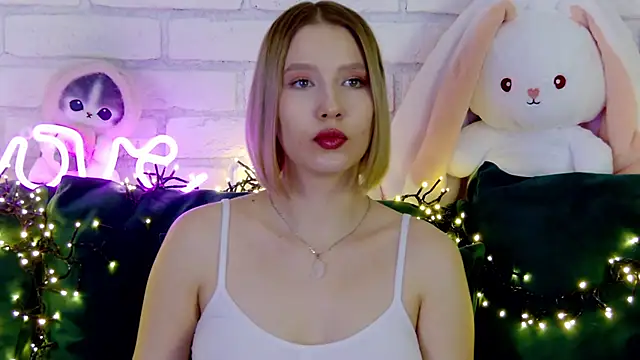 Snapshot of LiliLinn chatting on 03-04-25, 02:21 LiliLinn online show from 03-04-25, 02:21