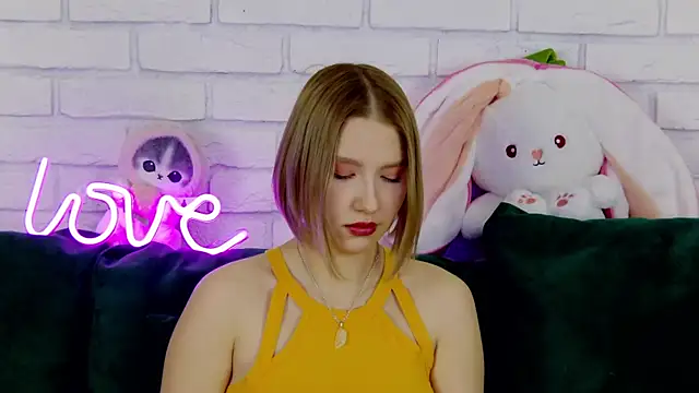 Snapshot of LiliLinn chatting on 03-05-25, 05:07 LiliLinn online show from 03-05-25, 05:07