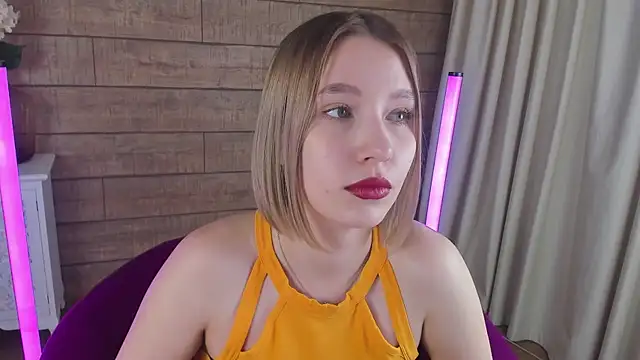 Snapshot of LiliLinn chatting on 03-15-25, 11:08 LiliLinn online show from 03-15-25, 11:08