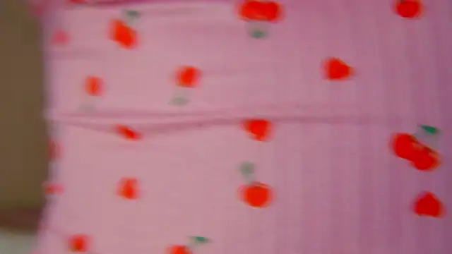 Snapshot of LiliLinn chatting on 11-01-25, 05:42 LiliLinn online show from 11-01-25, 05:42