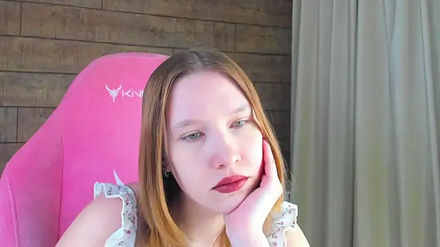 LiliLinn online show from 06-02-26, 04:36