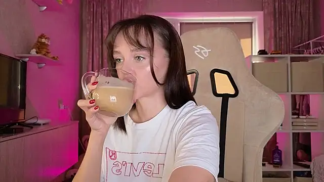 Katy perry  online show from 03-15-25, 02:46