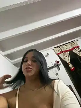 ElaEndez  online show from 12-25-24, 06:52