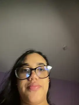 Snapshot of ElaEndez_ chatting on 03-19-26, 05:11 ElaEndez online show from 03-19-26, 05:11