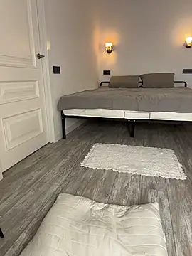 Snapshot of GlamourNova chatting on 01-31-26, 10:08 GlamourNova online show from 01-31-26, 10:08