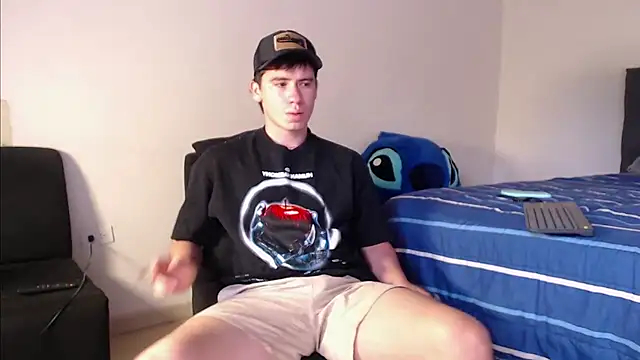 Snapshot of harry_greg21 chatting on 10-20-25, 07:36 harry greg21 online show from 10-20-25, 07:36