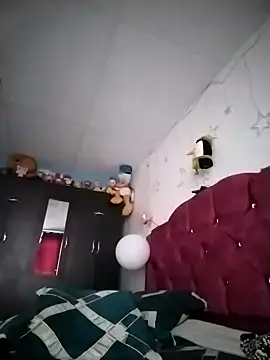 Snapshot of evelyn_prince1 chatting on 12-27-24, 10:16 evelyn prince1 online show from 12-27-24, 10:16