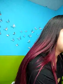 Snapshot of evelyn_prince1 chatting on 11-14-25, 10:14 evelyn prince1 online show from 11-14-25, 10:14