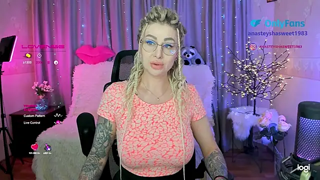 Snapshot of your_wild_amazon_forever chatting on 01-15-25, 03:07 your wild amazon forever online show from 01-15-25, 03:07