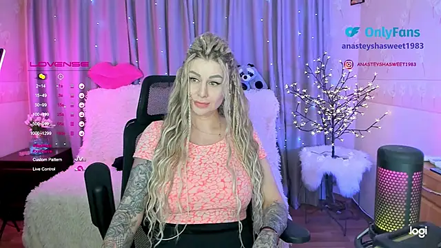 Snapshot of your_wild_amazon_forever chatting on 01-20-25, 07:46 your wild amazon forever online show from 01-20-25, 07:46