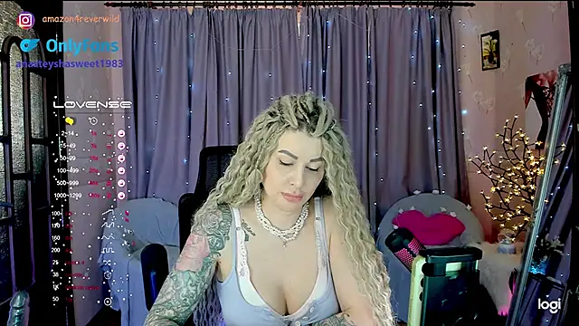 Snapshot of your_wild_amazon_forever chatting on 03-18-25, 09:31 your wild amazon forever online show from 03-18-25, 09:31