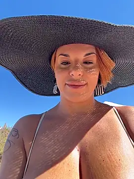 Snapshot of Selvaggia_official83 chatting on 02-01-26, 10:58 Selvaggia official83 online show from 02-01-26, 10:58