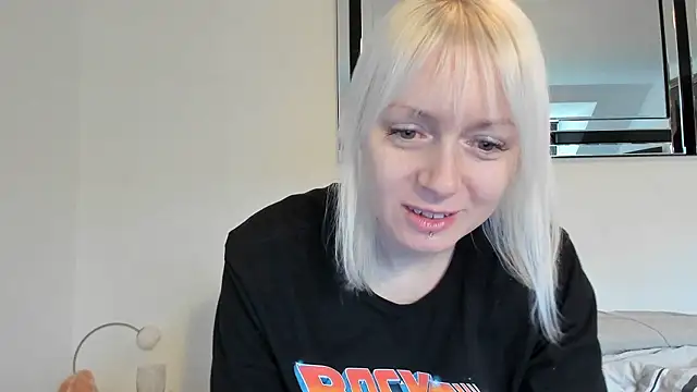 Snapshot of BetterThanYourEx69 chatting on 01-08-26, 11:01 BetterThanYourEx69 online show from 01-08-26, 11:01