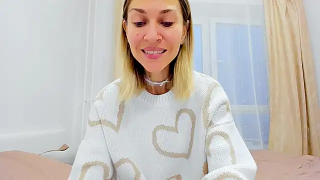 Mona Cruz online show from 12-04-24, 05:16