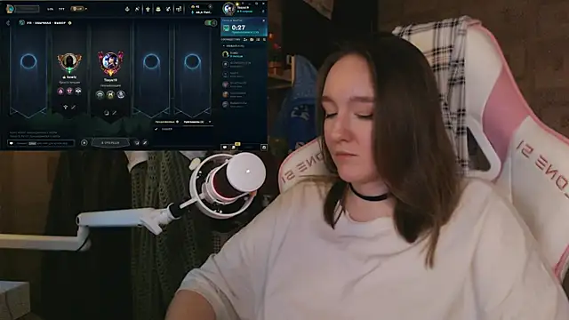 MoonlishSiren online show from 04-12-26, 10:04