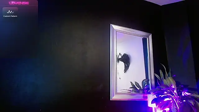 ValenGray online show from 01-31-25, 04:03